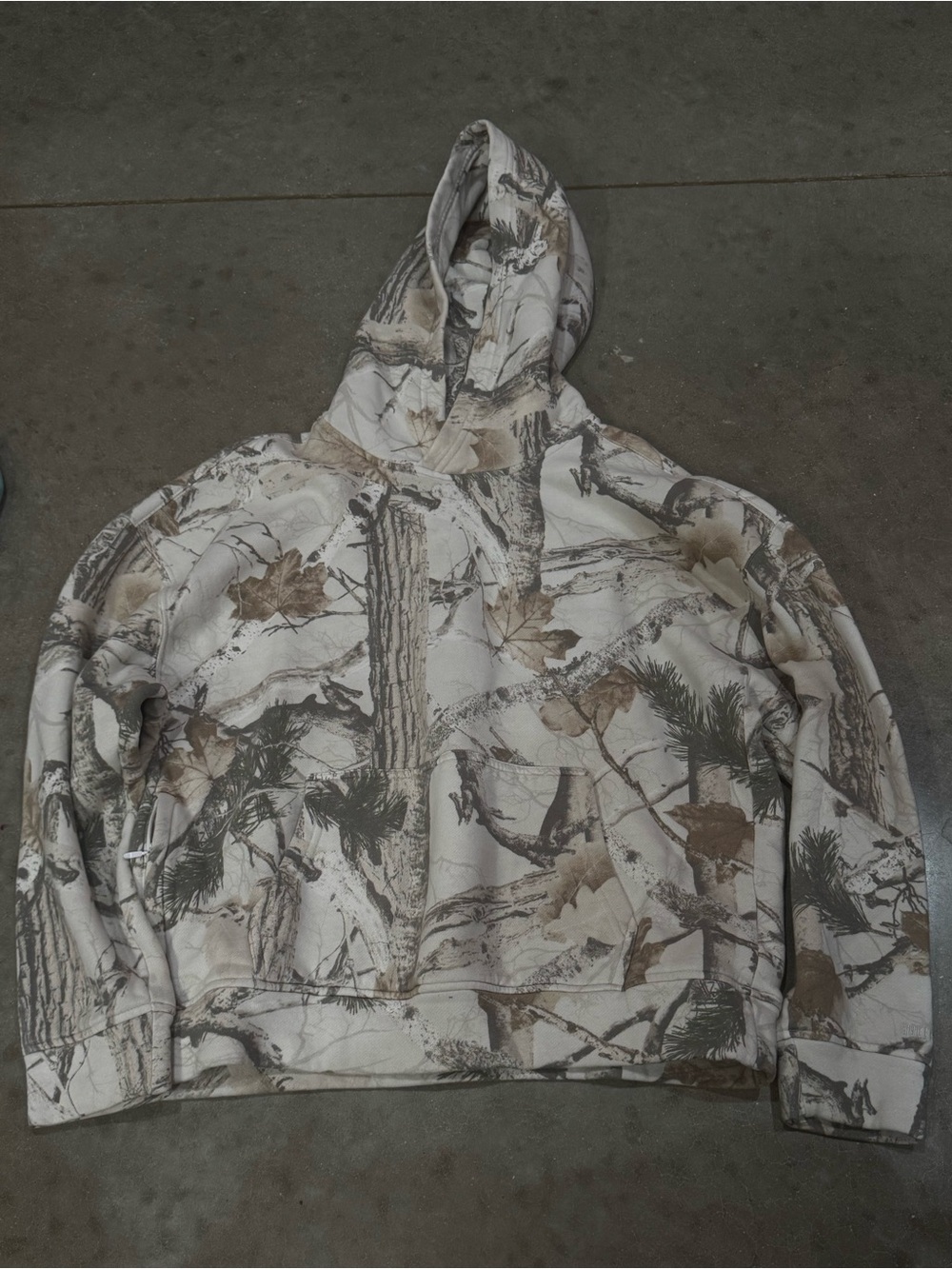 Hollister Men's Camouflage Crewneck Hoodie - White, Brown, Green